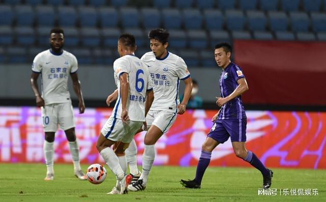 玩加电竞-棒球小组赛掀起高潮，洞庭雷豹队淘汰对手关东雄狮队，战至最后一刻——保级形势悄然变化(棒球比赛英语术语)