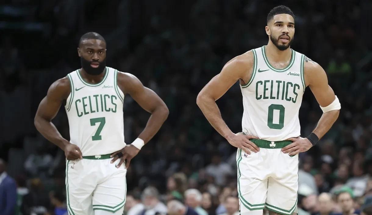 玩加电竞-包含塔图姆赛事官方发布赛事规则更新新规，独行侠争议不断！的词条